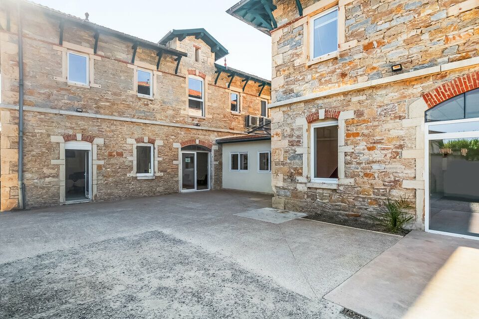 Location bureaux 125 m² non divisibles