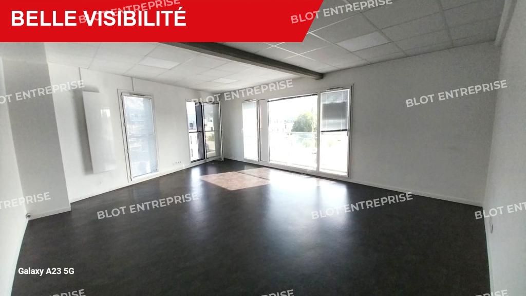Vente bureaux 101 m² non divisibles