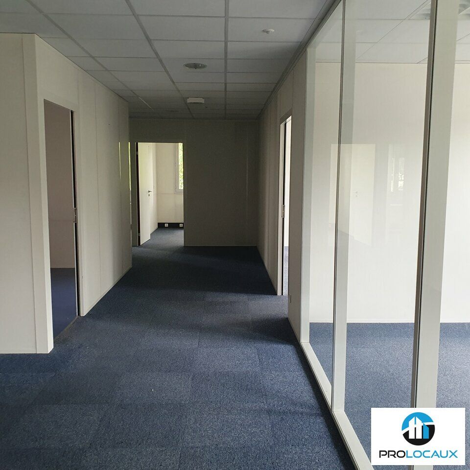 Location bureaux 190.6 m² non divisibles