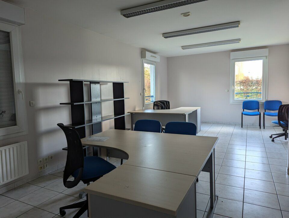 LOCAL D'ACTIVITE A VENDRE SUR VAL DE REUIL 