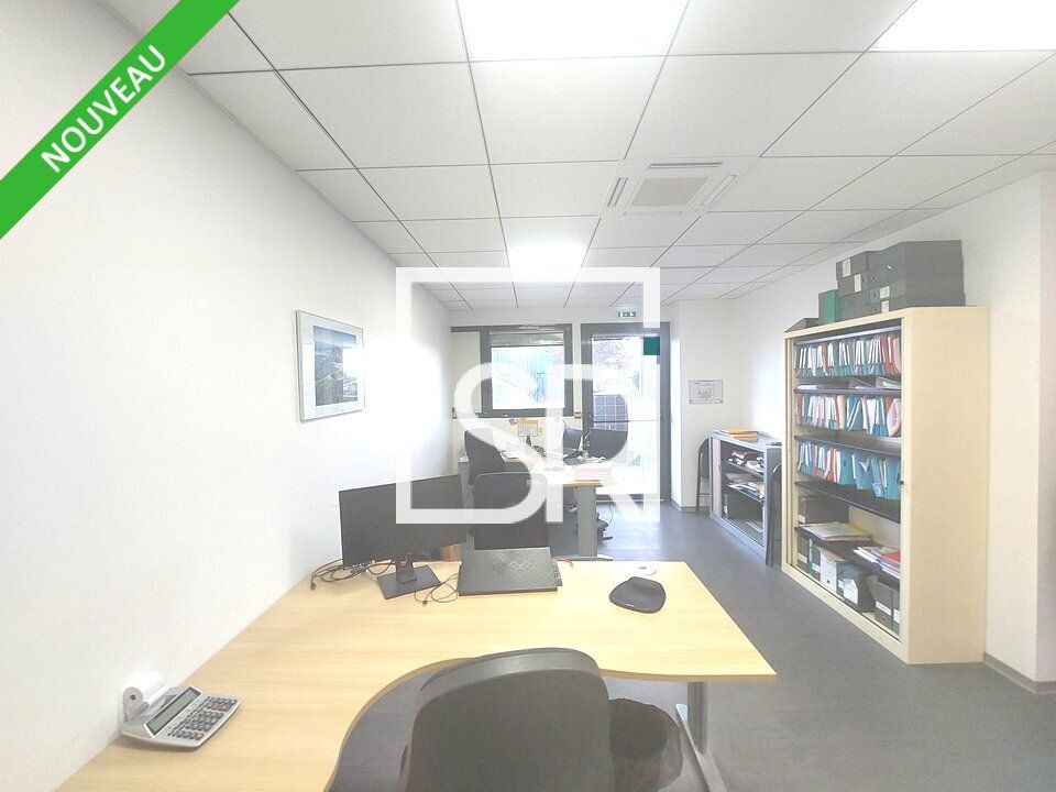 PROCHE DE L'A89 / A71 - LOCATION BUREAUX RECENTS 156 m2 - ZAC DES PORTES DE RIOM - 63200 RIOM