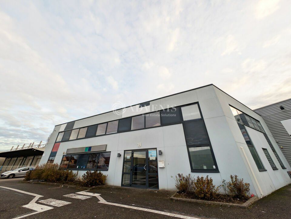 Location bureaux 243 m² non divisibles