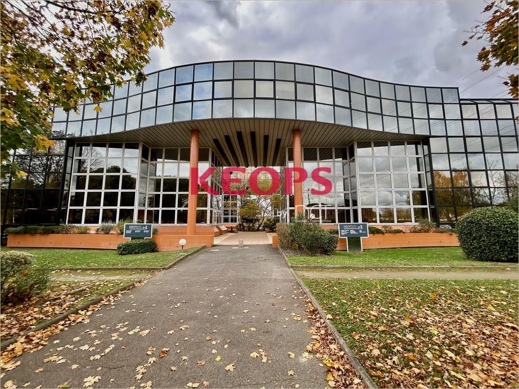 Location Bureaux récents 92 m² non divisibles