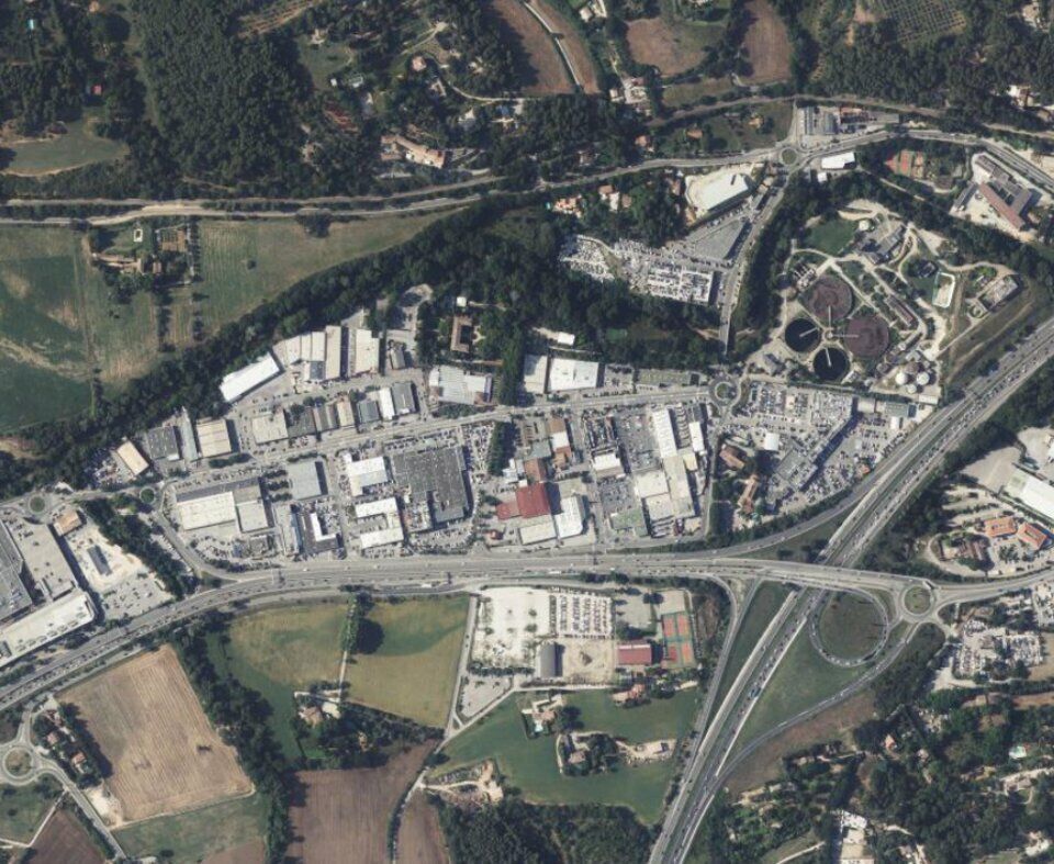 CESSION DROIT AU BAIL LOCATION LOCAL COMMERCIAL 150M2