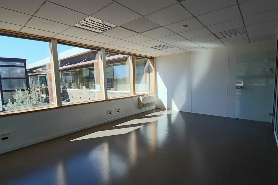 À LOUER - BUREAUX 1715M² DIV - AVIGNON
