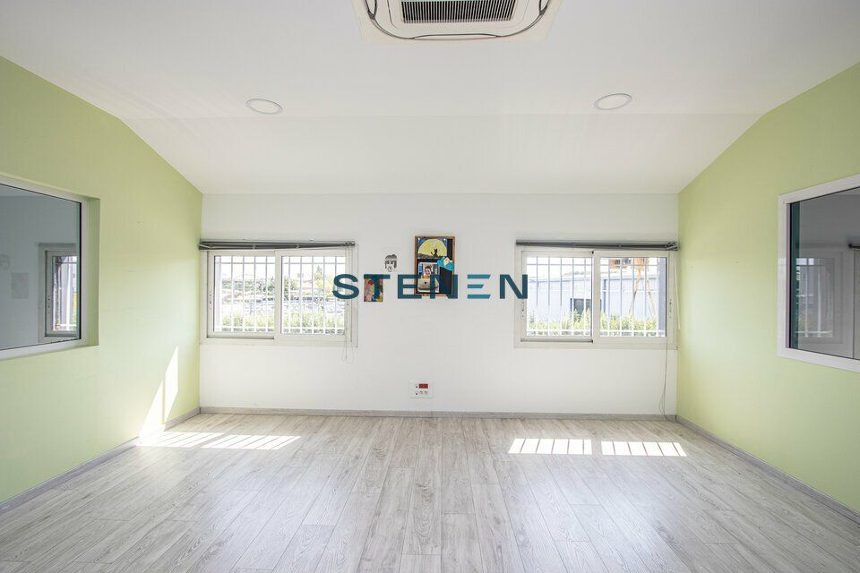 LOCATION BUREAUX 360m2 VENELLES