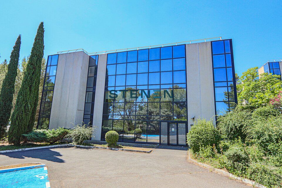 Location bureaux 122 m² non divisibles