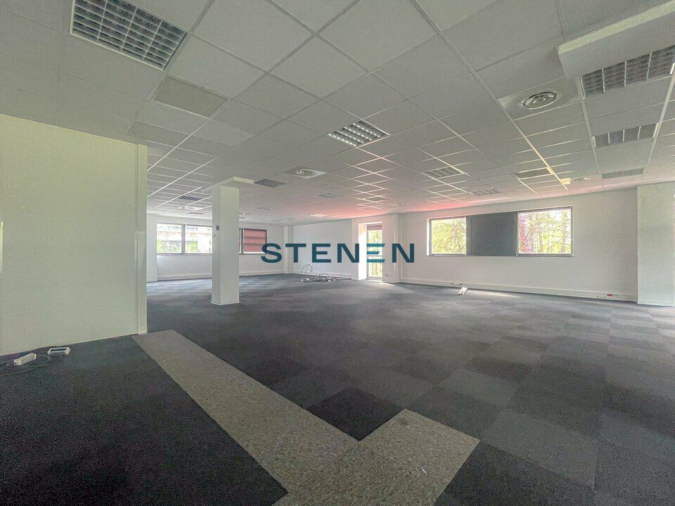 À LOUER BUREAUX DE 771,37m² A Aix-en-Provence