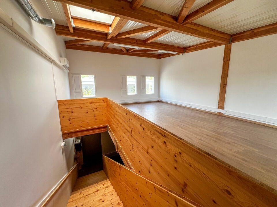 À LOUER - LOCAL D'ACTIVITÉS 205M² - AVIGNON