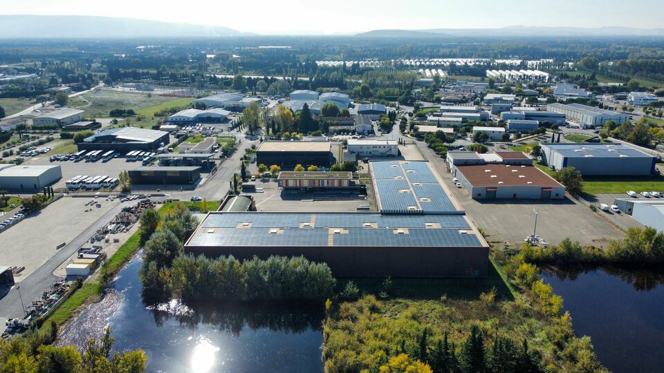 À VENDRE - BÂTIMENT 6255 M² - LE THOR 