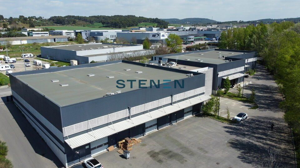 Location local d''activites 2513 m² divisibles à partir de 580 m²