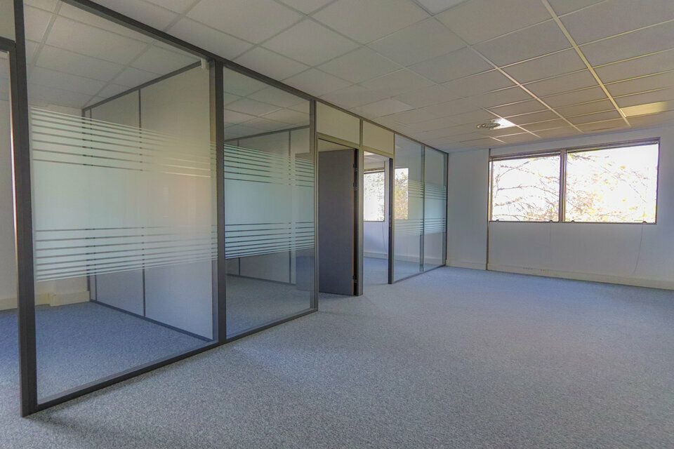 A LOUER BUREAUX 228m2  AIX EN PROVENCE