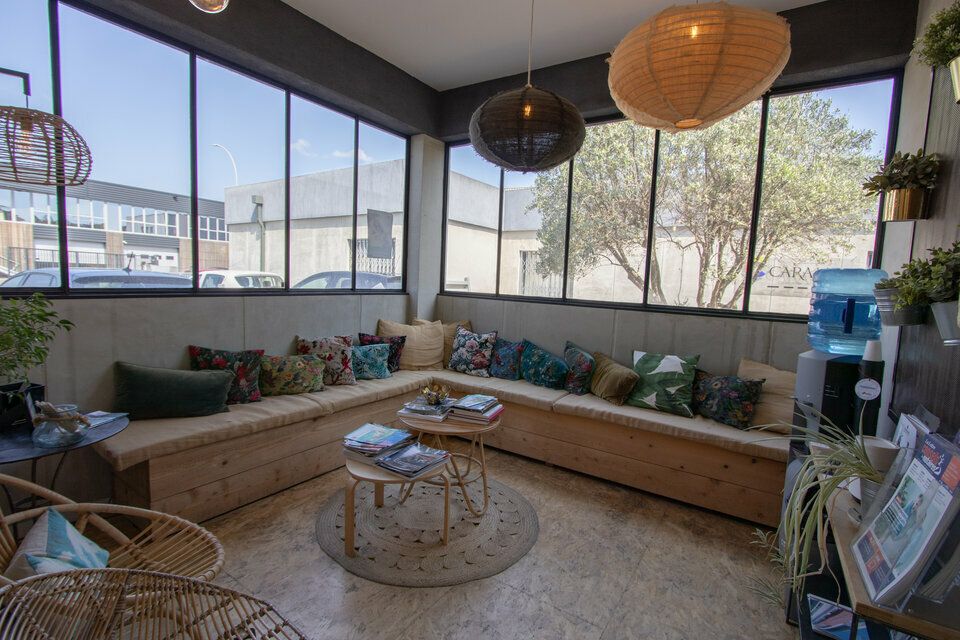 LOCATION BUREAUX DE 230 M2 À EGUILLES