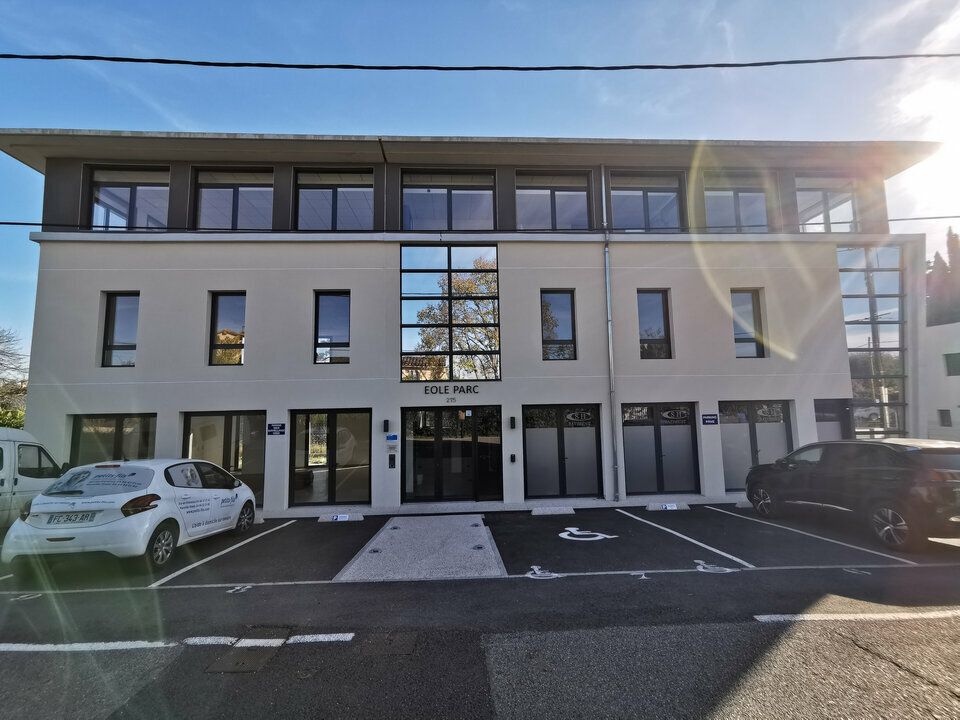 Location bureaux 52 m² non divisibles