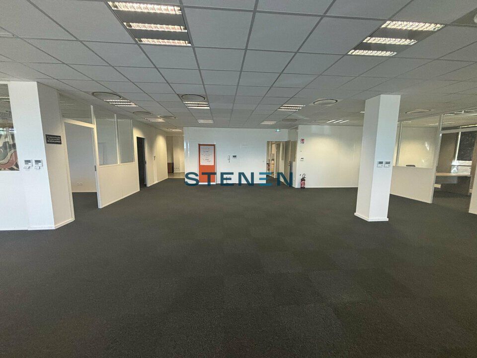 A VENDRE A LOUER   341,43 M2  MARSEILLE 13016