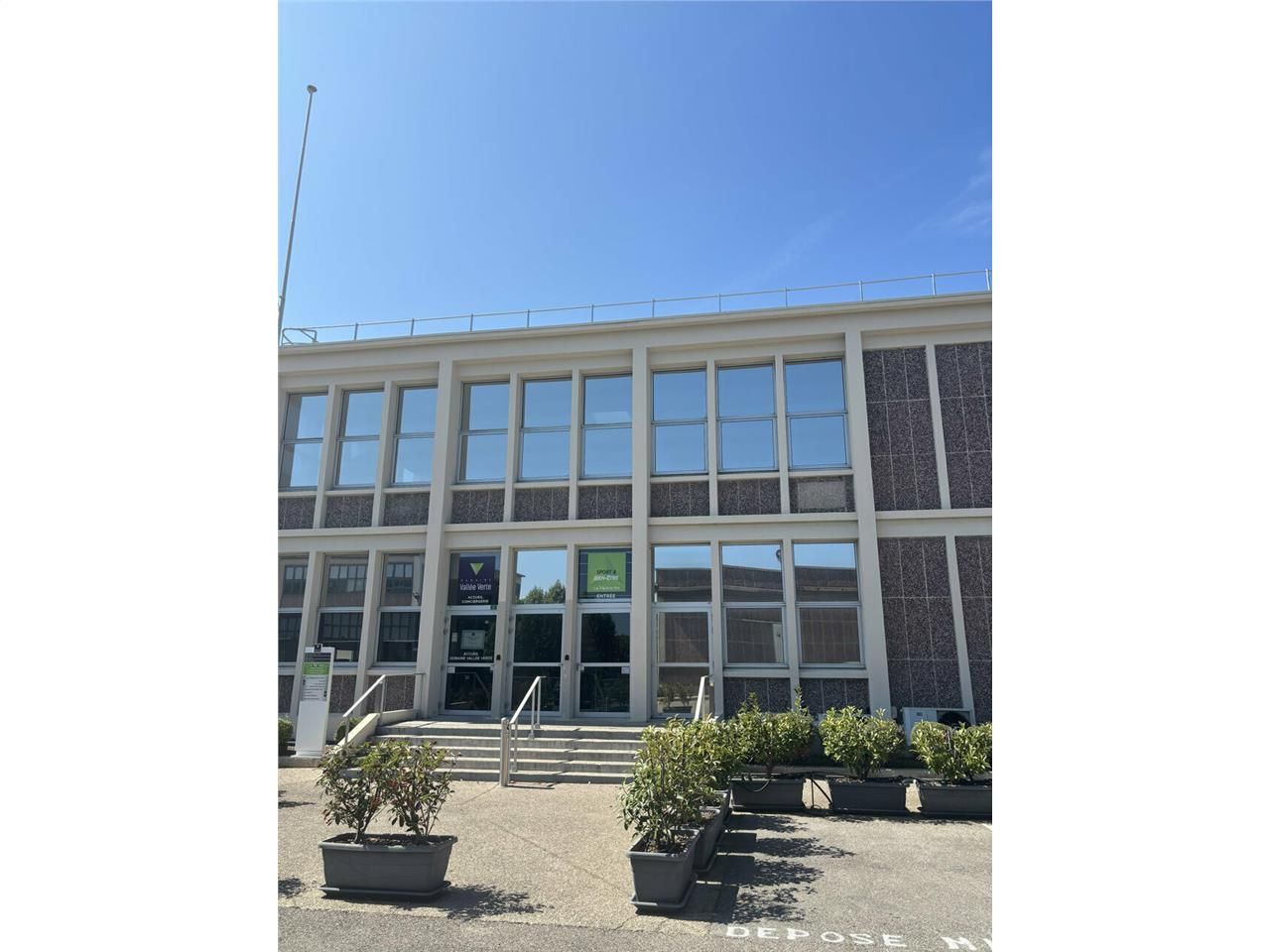 Location bureaux 347 m² non divisibles