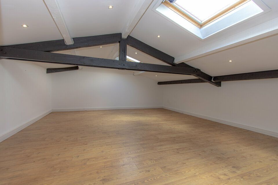 Location bureaux 115 m² non divisibles