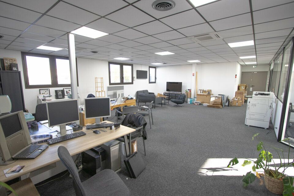 LOCATION/ VENTE BUREAUX 150M2 AIX EN PROVENCE