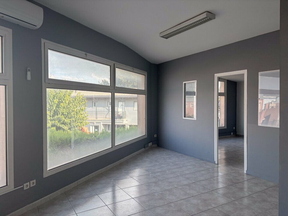 LOCATION BUREAU 58M2