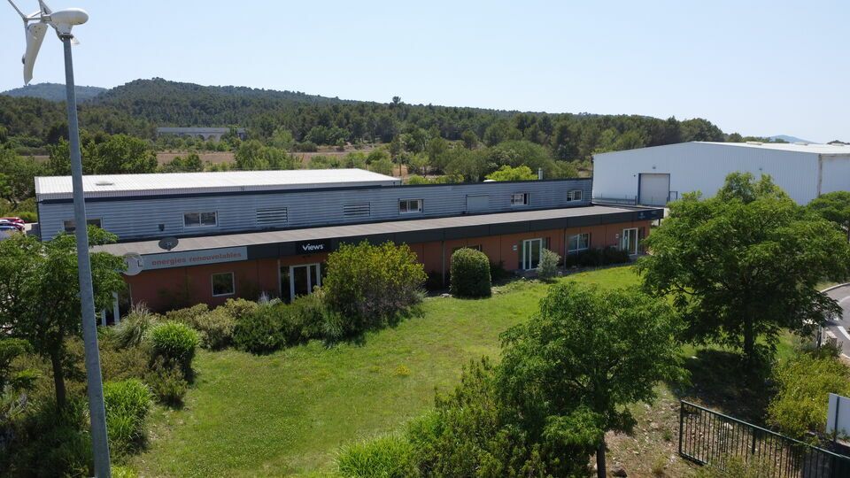 LOCAL D'ACTIVITÉ 252 m² LA ROQUE D'ANTHERON 