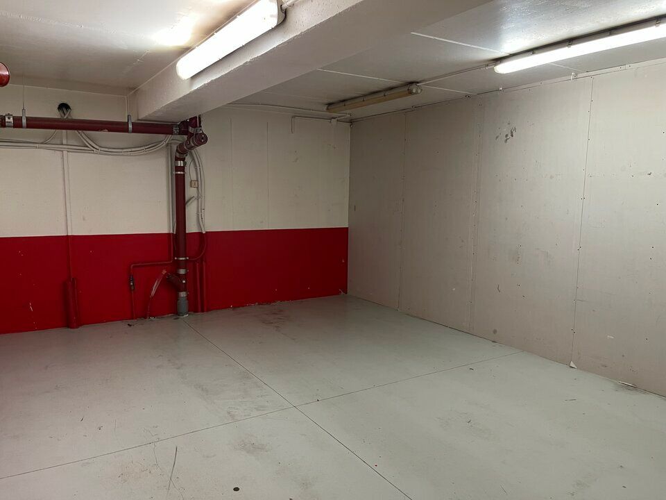 LOCATION ENTREPÔT 430 M2 PLAN-DE-CUQUES