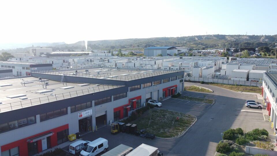 Location local d''activites 359 m² non divisibles