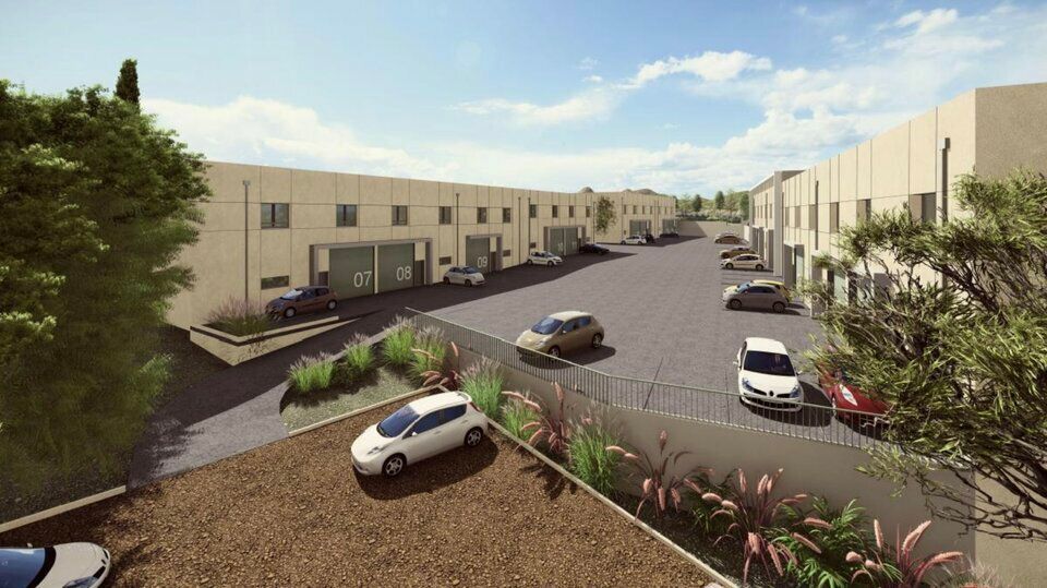 À LOUER - LOCAL D'ACTIVITÉ 4130 M² DIV - LA BOUILLADISSE