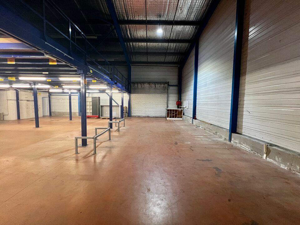 À VENDRE - BÂTIMENT 657 M² - AVIGNON COURTINE