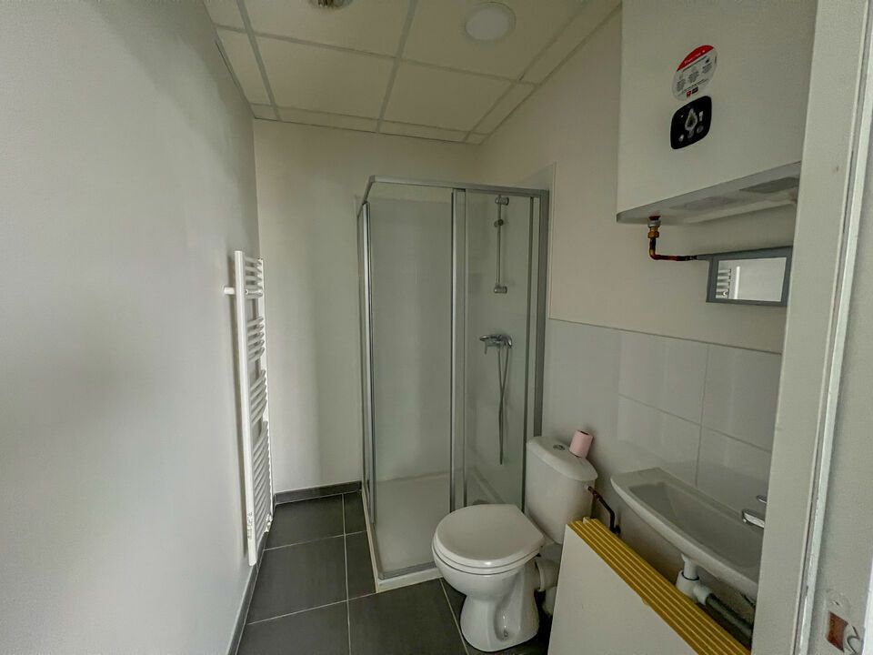 À LOUER - BUREAUX 67M² -  AVIGNON 