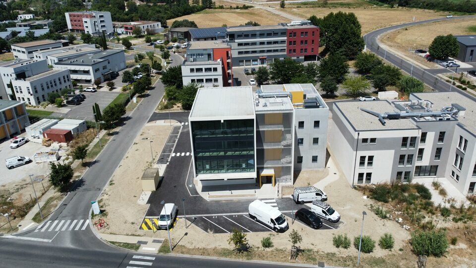 Vente bureaux 504 m² divisibles à partir de 44.5 m²