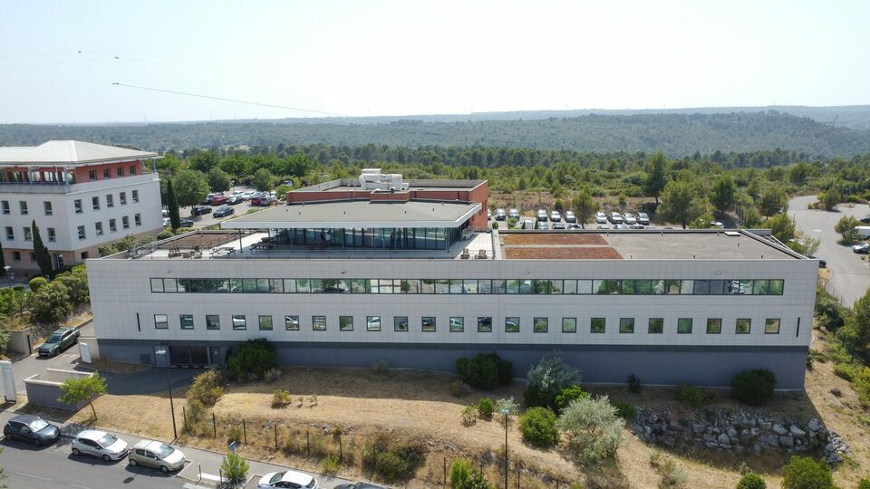 LOCATION BATIMENT INDEPENDANT 2524m2 AIX EN PROVENCE 