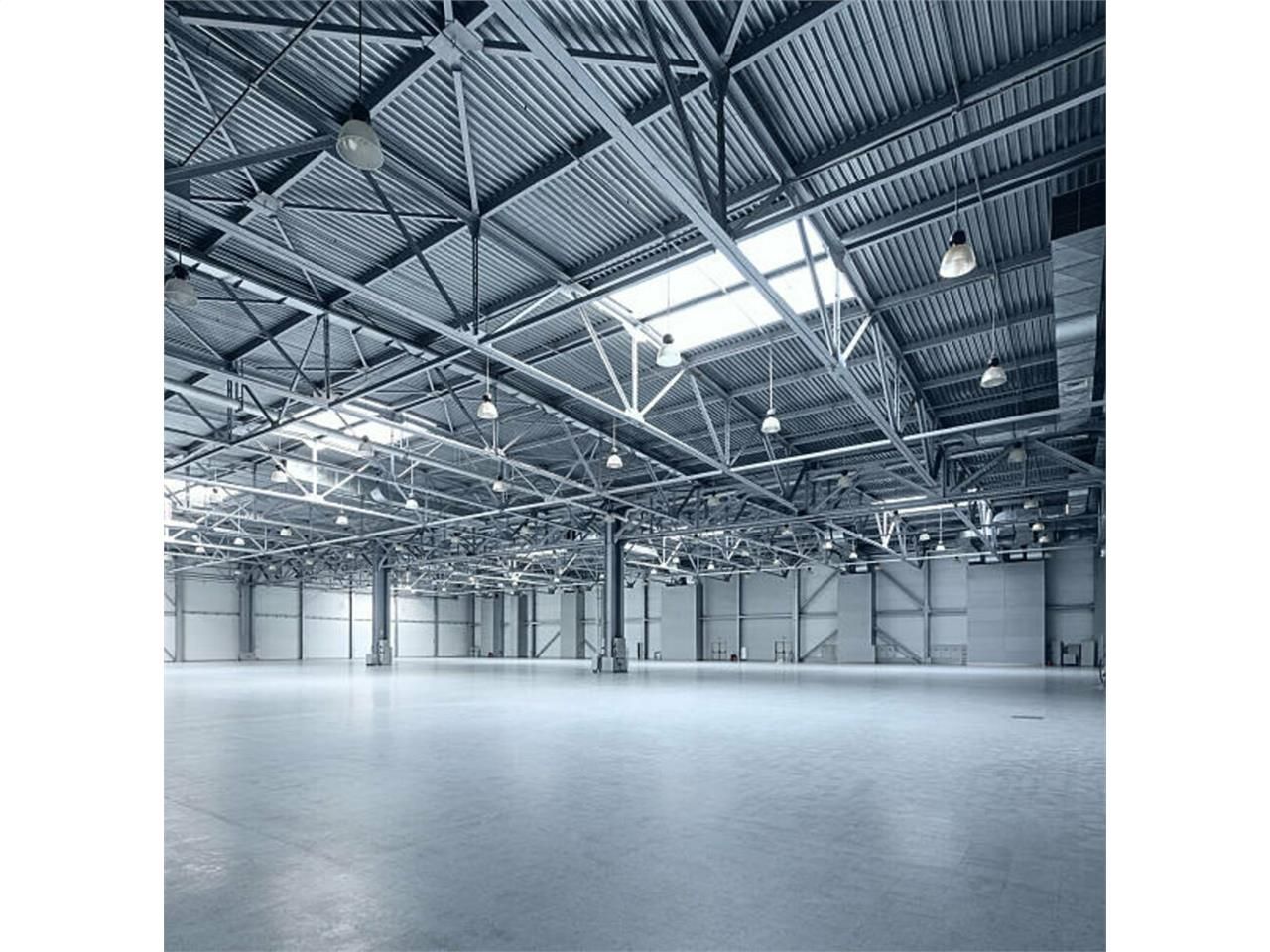 LOCAL COMMERCIAL DE 600M2 A LOUER ZAC DE GEMENOS - PALUDS