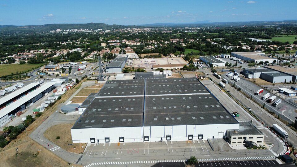 À LOUER - LOGISTIQUE 20 461 M² DIV - SALON DE PROVENCE 