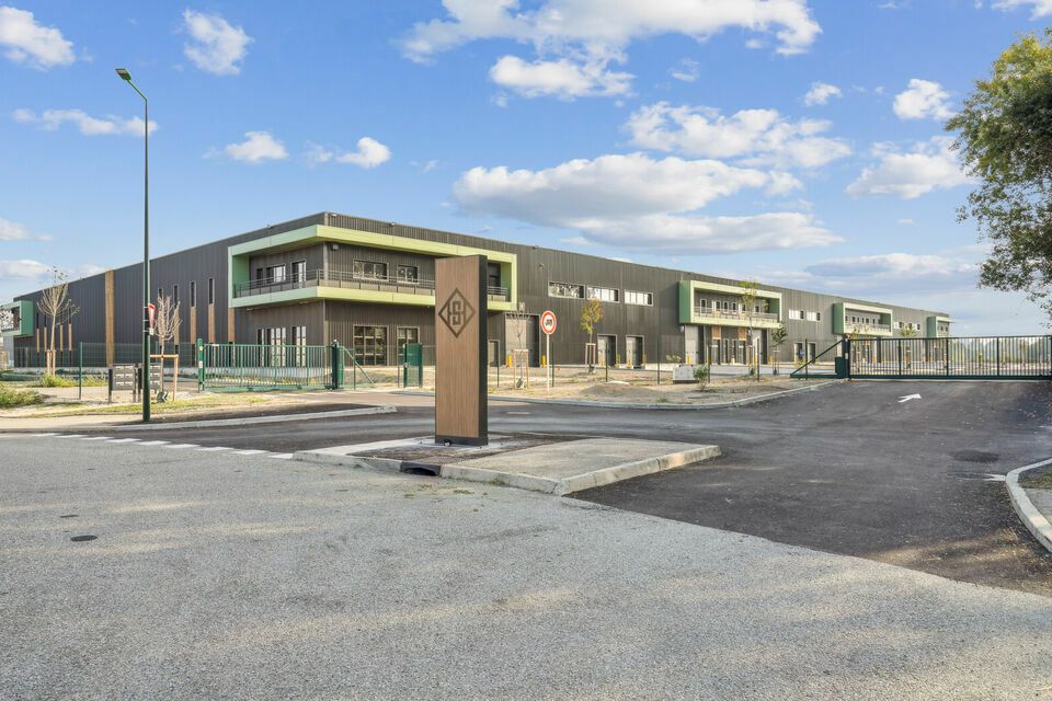 À LOUER - ENTREPÔT 6512 M² DIV - GRAVESON