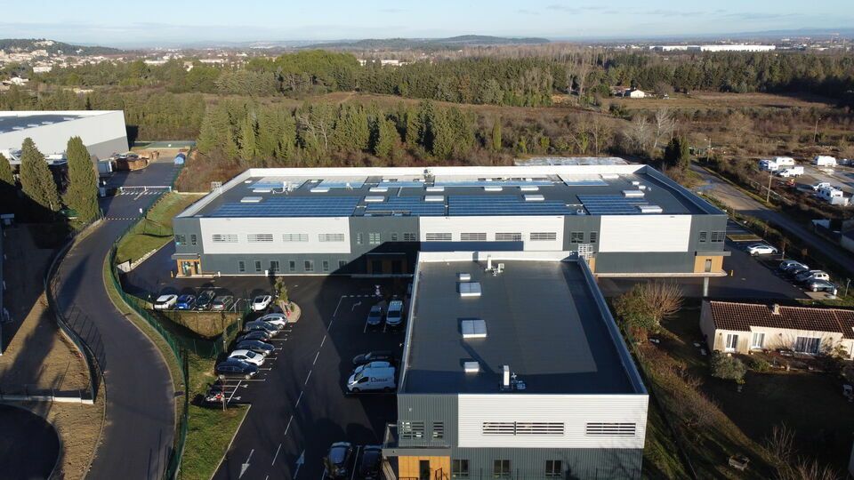 À LOUER - LOCAL D'ACTIVITÉ 672M² DIV - VEDENE