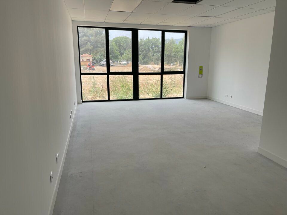 LOCATION BUREAUX 315,50 m2 À GÉMENOS 