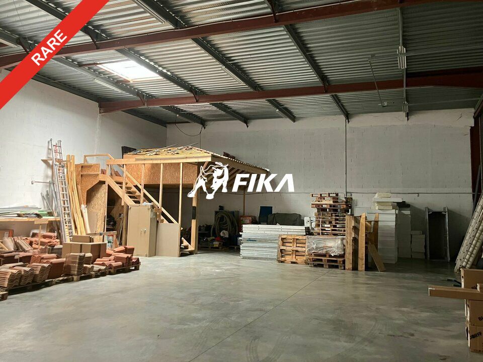 Vente local d''activites 534 m² non divisibles