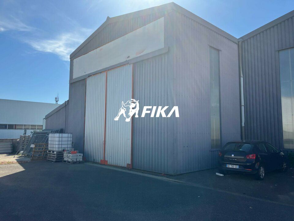 VEND LOCAL D'ACTIVITÉ 645 m² - BEAUZELLE