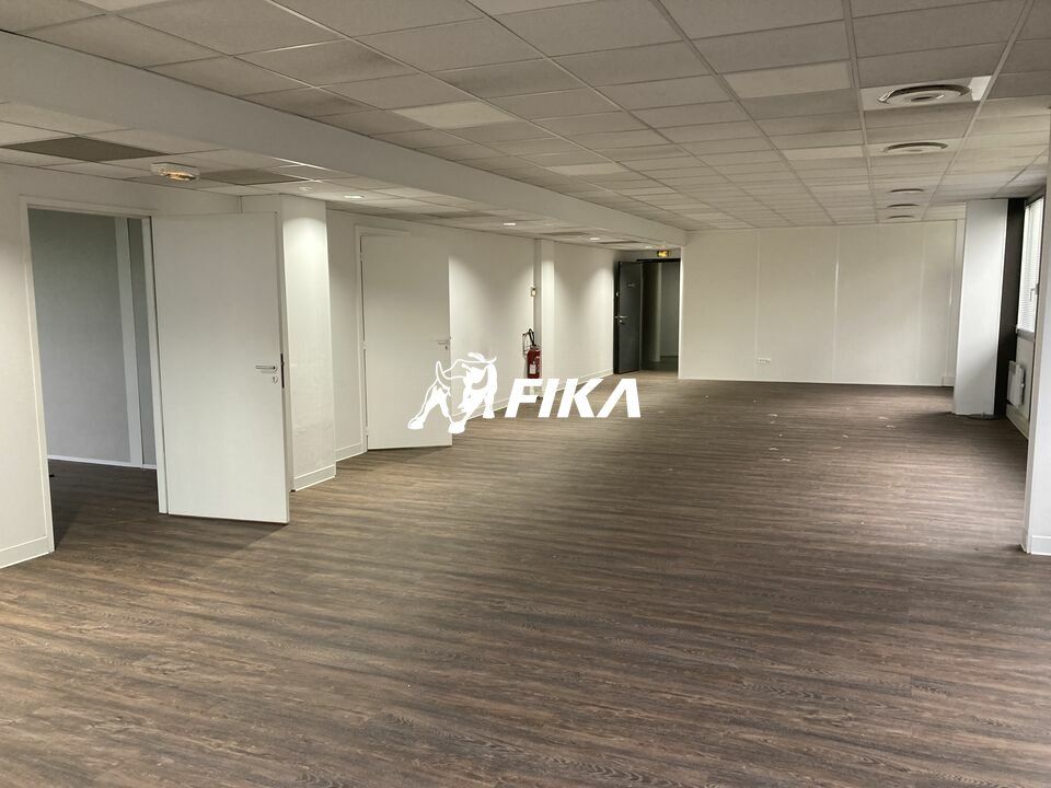 Location bureaux 1517 m² divisibles à partir de 79 m²