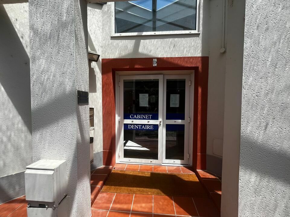 Vente bureaux 179.98 m² non divisibles