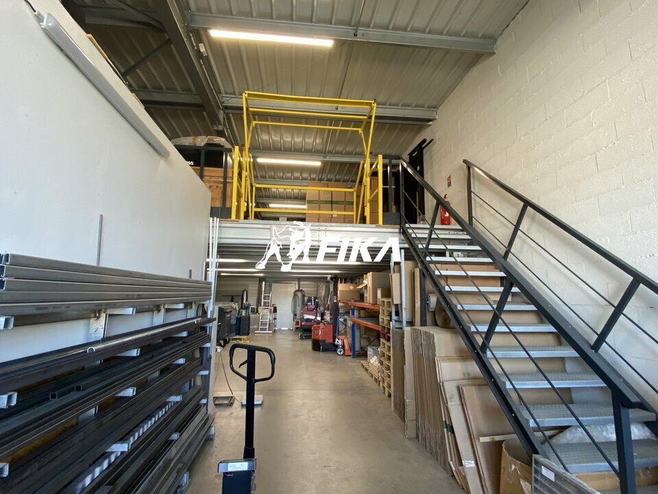 A LOUER LOCAL D'ACTIVITE 325 m² - (31850) MONTRABE