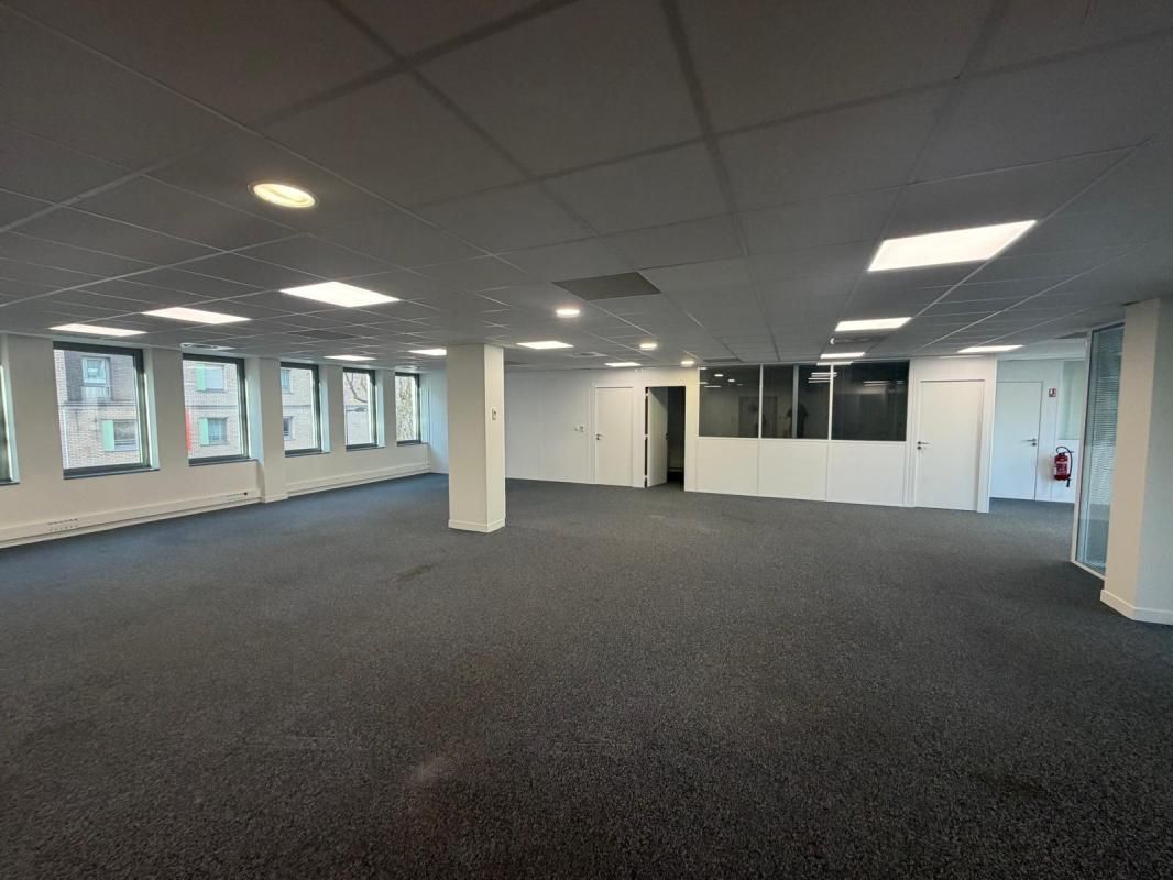 Location bureaux 222 m² non divisibles