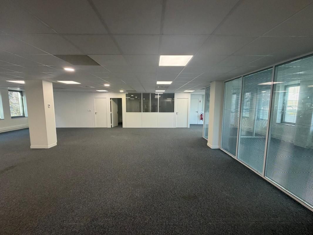 Location bureaux 222 m² non divisibles
