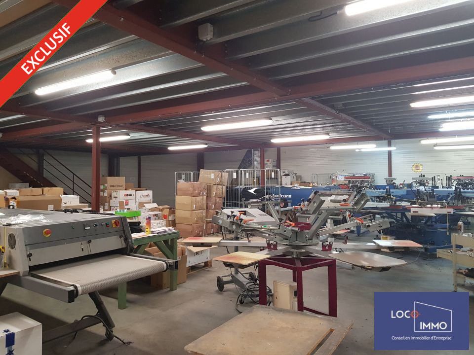Location local d''activites 640 m² non divisibles