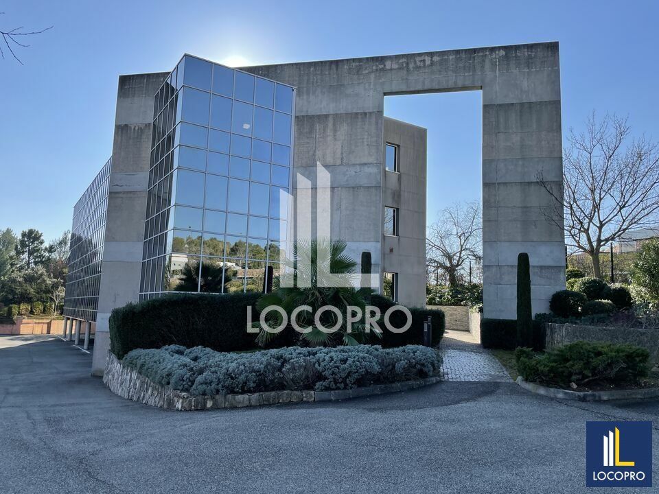 A LOUER - BUREAUX 450 M² NON DIVISIBLES - SOPHIA-ANTIPOLIS 
