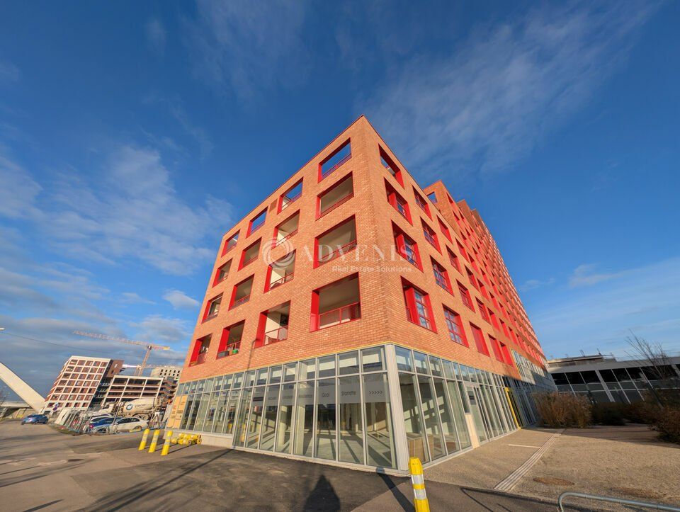 Location local commercial 228 m² non divisibles