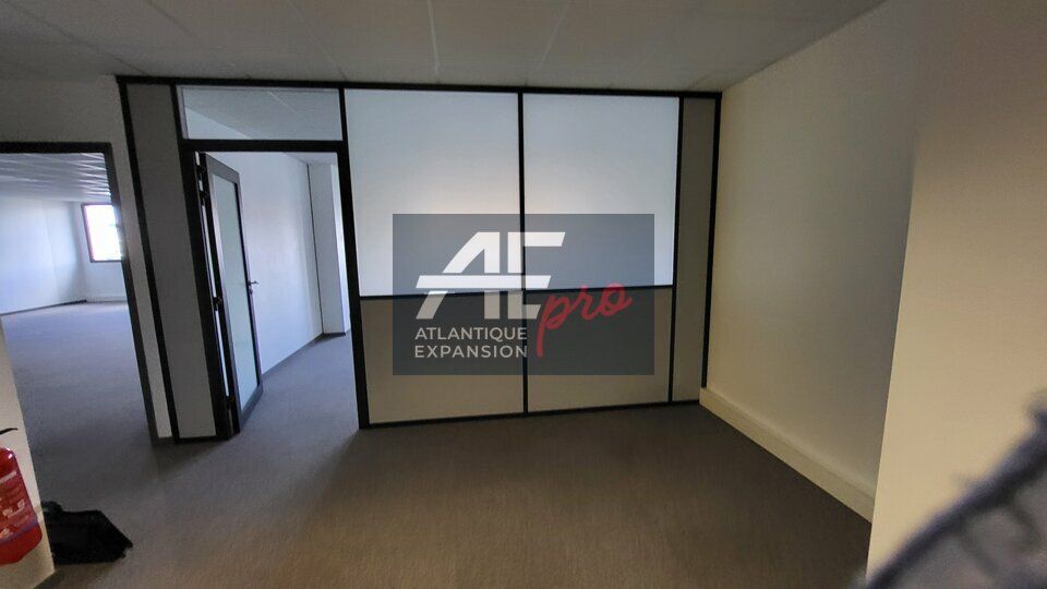 A VENDRE PLATEAU DE BUREAU DE 180 M²  