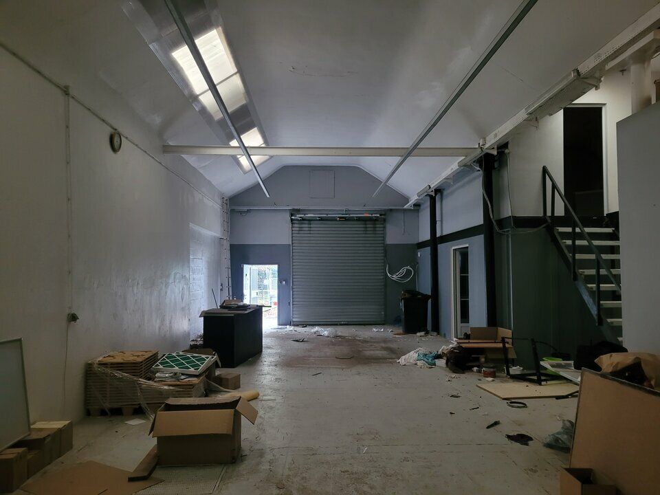 LOCAL ARTISANAL A LOUER.