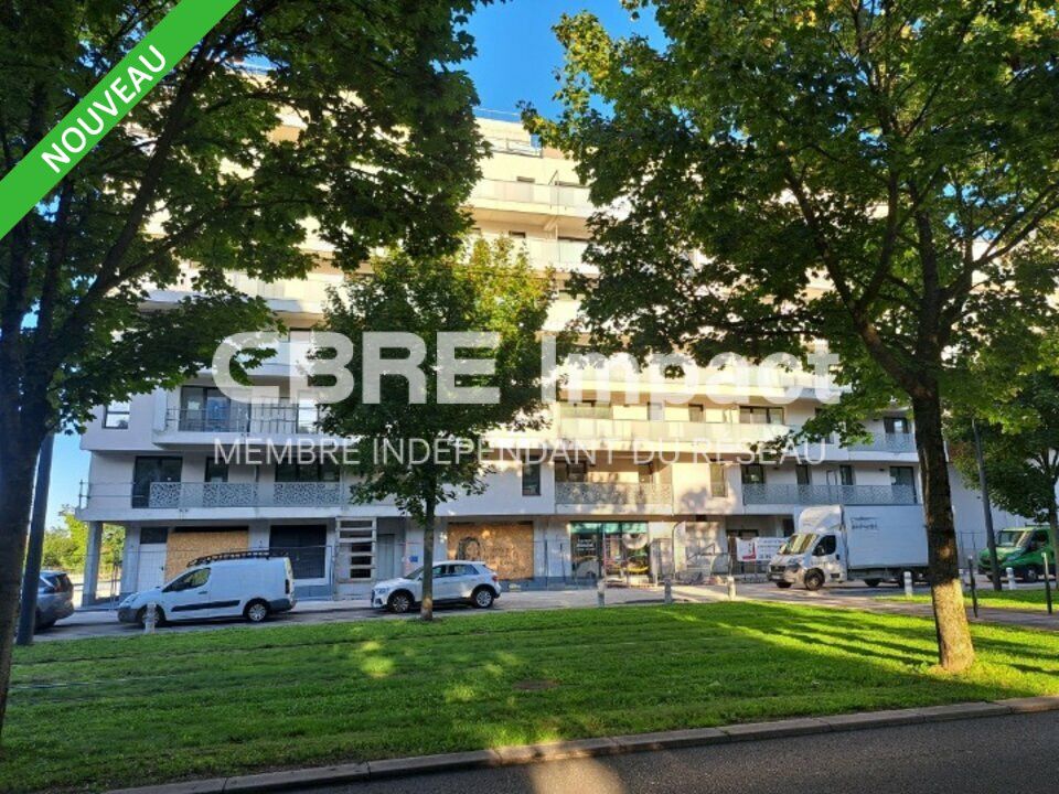 Location local commercial 41.2 m² non divisibles