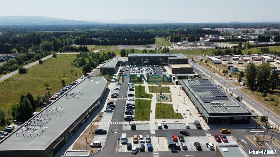 Location local commercial 139 m² non divisibles